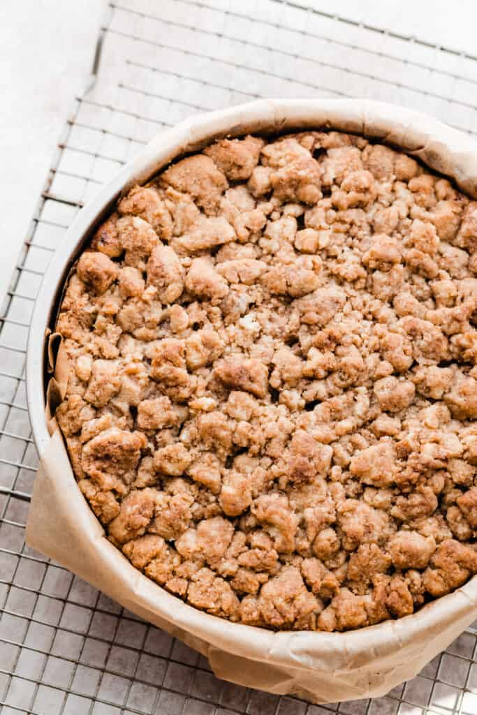 The baked crumb cake in the pan.