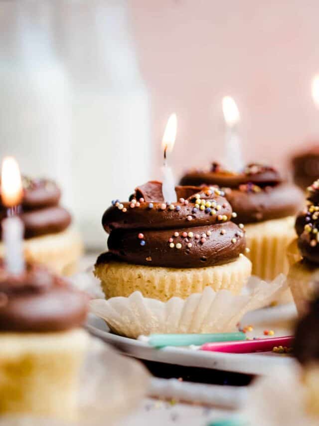 cropped-birthday-cupcakes-9570.jpg