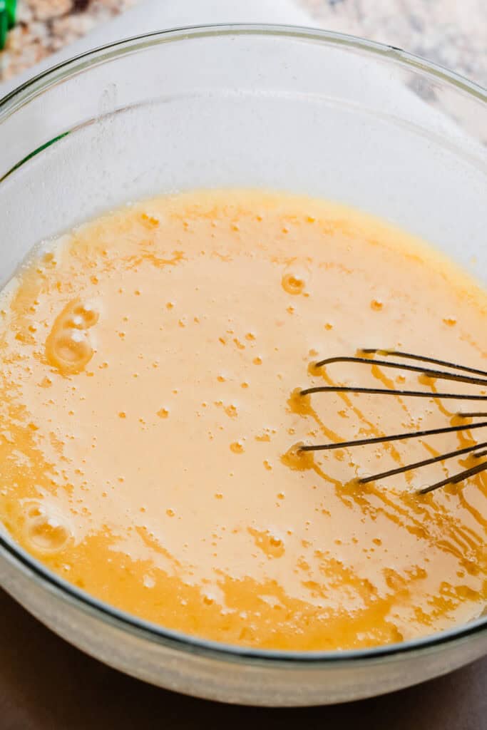 A bowl of the lemon filling.